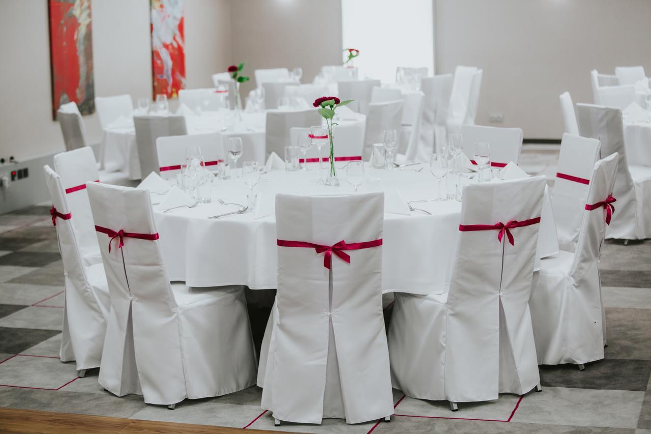 Hotel Radocza Park Business エクステリア 写真